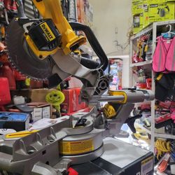 DEWALT
20V MAX Cordless 7-1/4 in. Sliding Miter Saw (Tool Only)