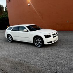 2008 Dodge Magnum 