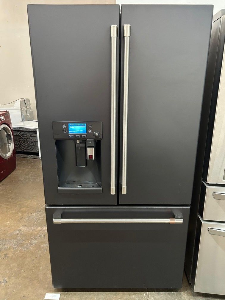 💯💯REFRIGERATOR CAFE BLACK MATTE LIKE NEW 👍 