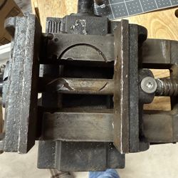 Cross Side 4x4 Machinist Vise