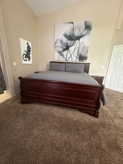 4 piece Cherry Bedroom Set