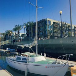 1972 Catalina Sailboat 22’ 