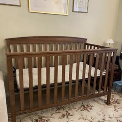 Convertible crib - 6 in 1 