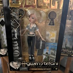 Collectable Set Gwen Stefani Dolls 