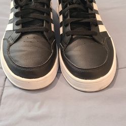 Adidas Men Size 10 $30