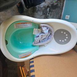 Fisher Price Baby Bath Tub