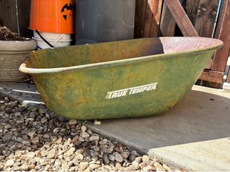 Wheel barrel