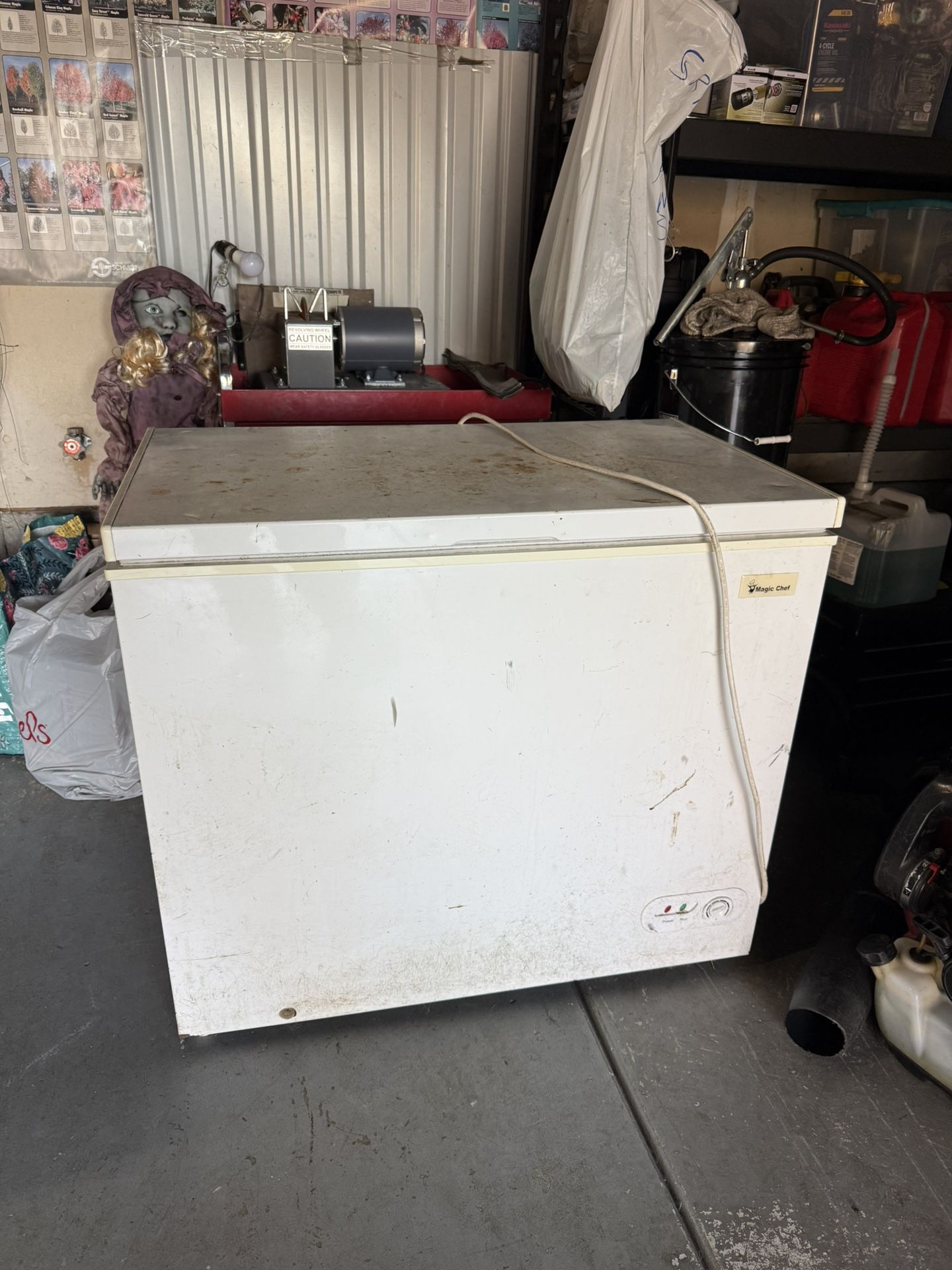 Magic Chef Freezer 6.9 cu. Ft.