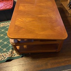 Vintage top lift coffee table