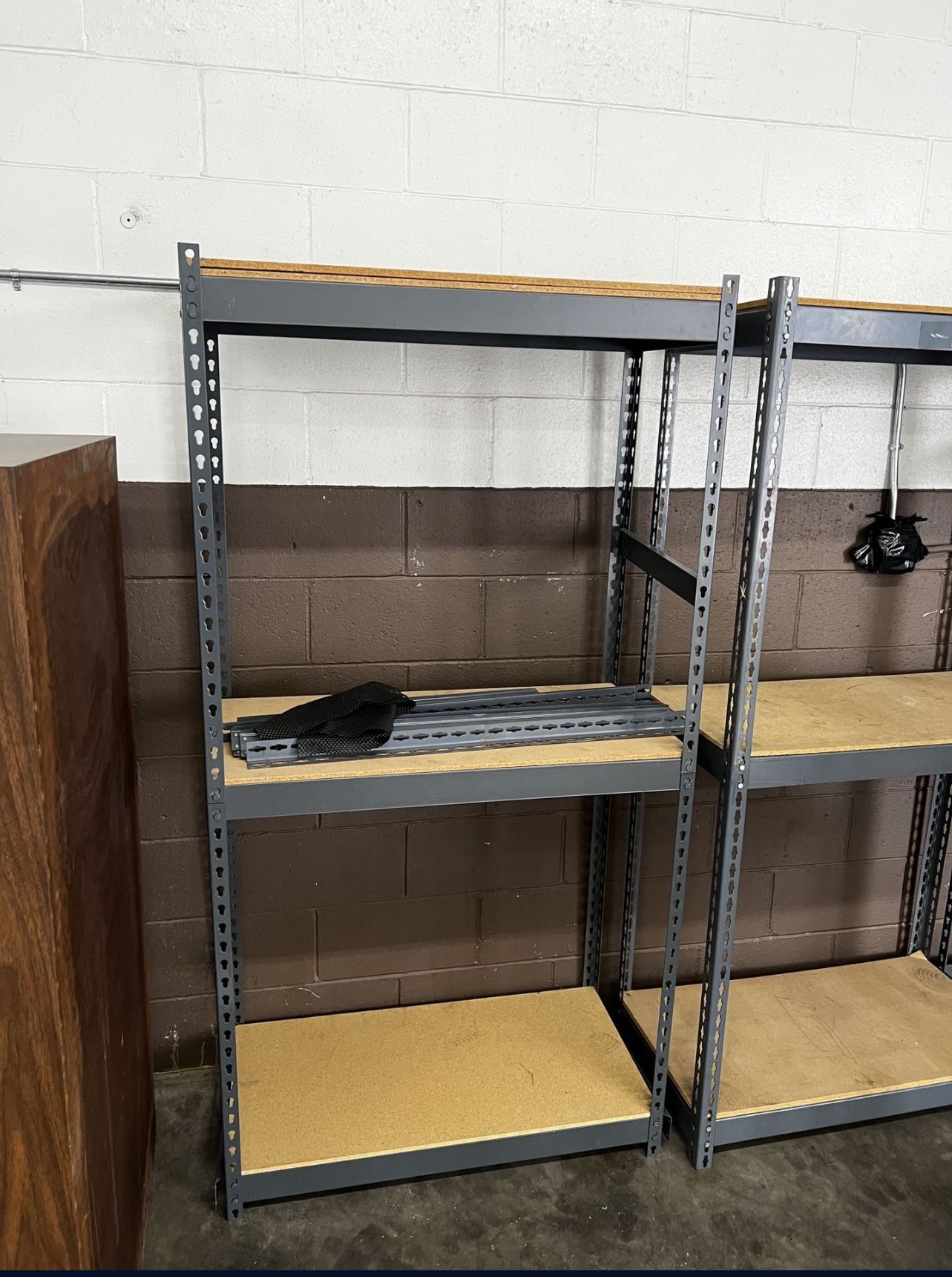 Warehouse storage rack