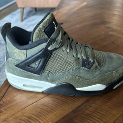 Jordan 4 Retro SE Craft Medium Olive