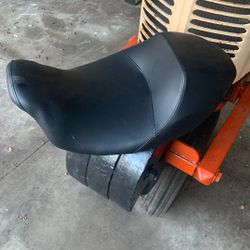 2023 Harley Davidson Street Glide Solo Seat 