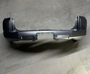 2014 - 2018 TOYOTA 4 RUNNER REAR BUMPER OEM 