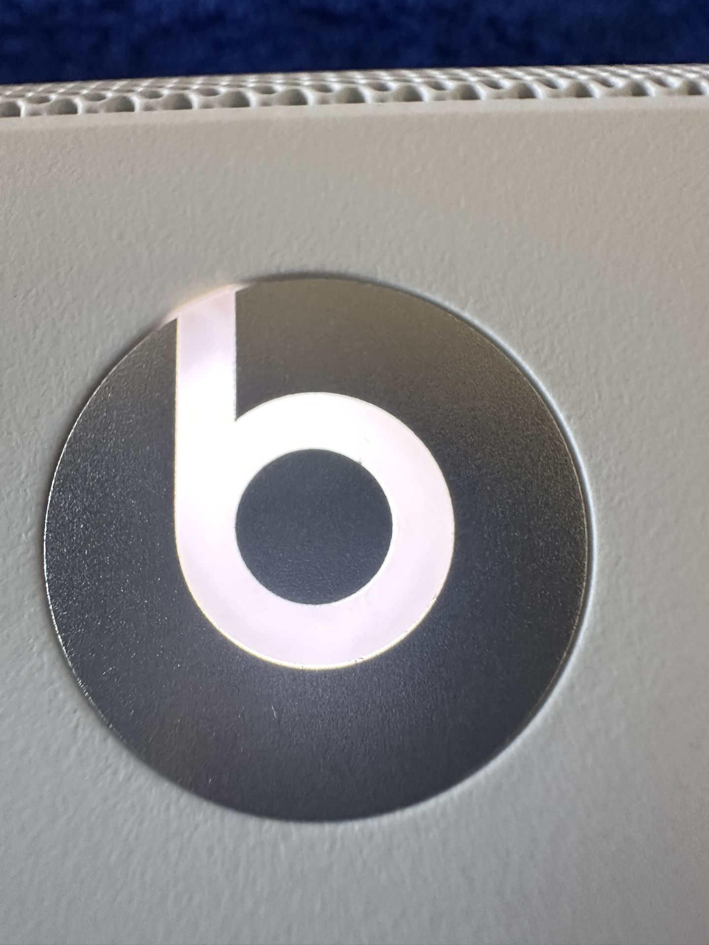 apple beats pill plus a1680