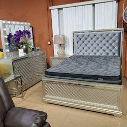 4pc Queen Bedroom Set
