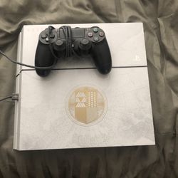 PS4 With Games And Turtle beach Headphones