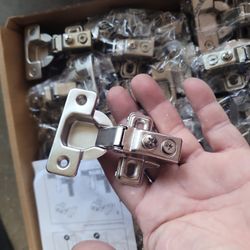 Cabinet Hinges 