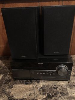 Sony CD player with iPod connections.