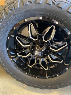 4x 35-1250-20 with 4 rims package $1680 cash no bargain price firm