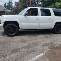 2003 Chevy Suburban 4X4
