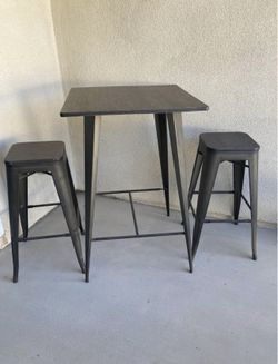 Outdoor Indoor Bar Table Barstools