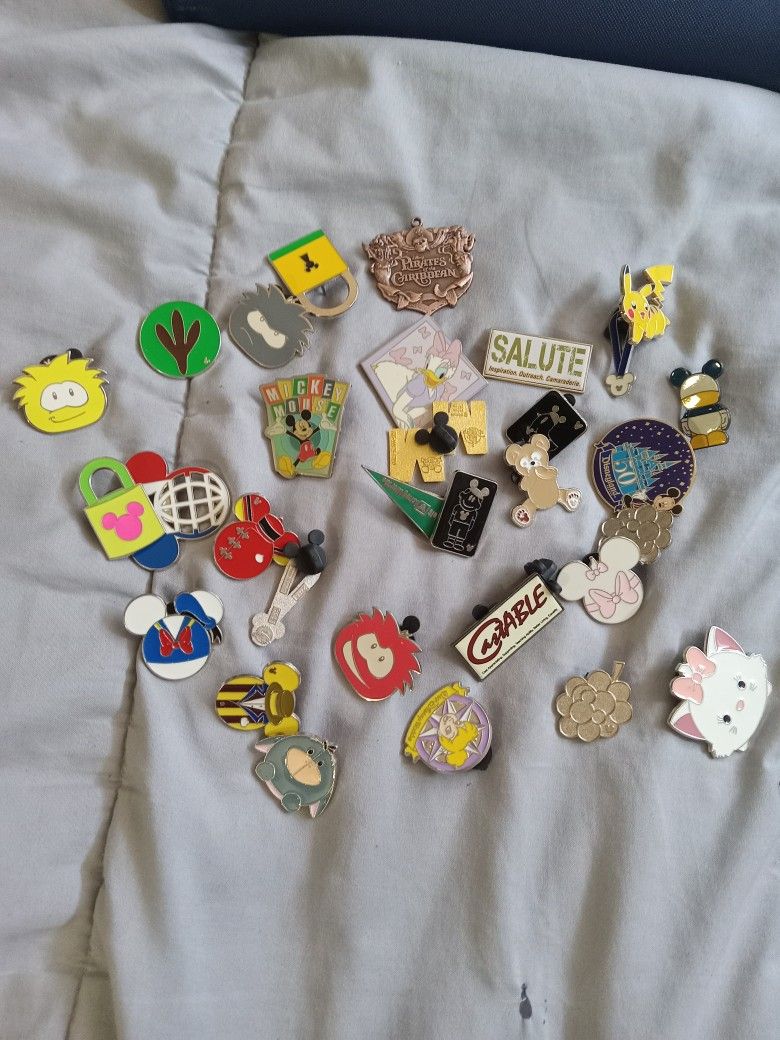 Disneyland Pins