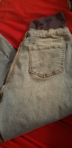 3 Maternity Jeans
