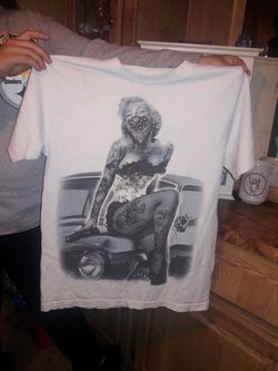 Marilyn Monroe shirt