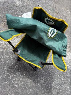 Toddler green bay chair