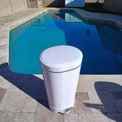 Arm & Hammer Diaper Pail – Odor Control