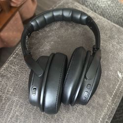 Noise Canceling Headphones