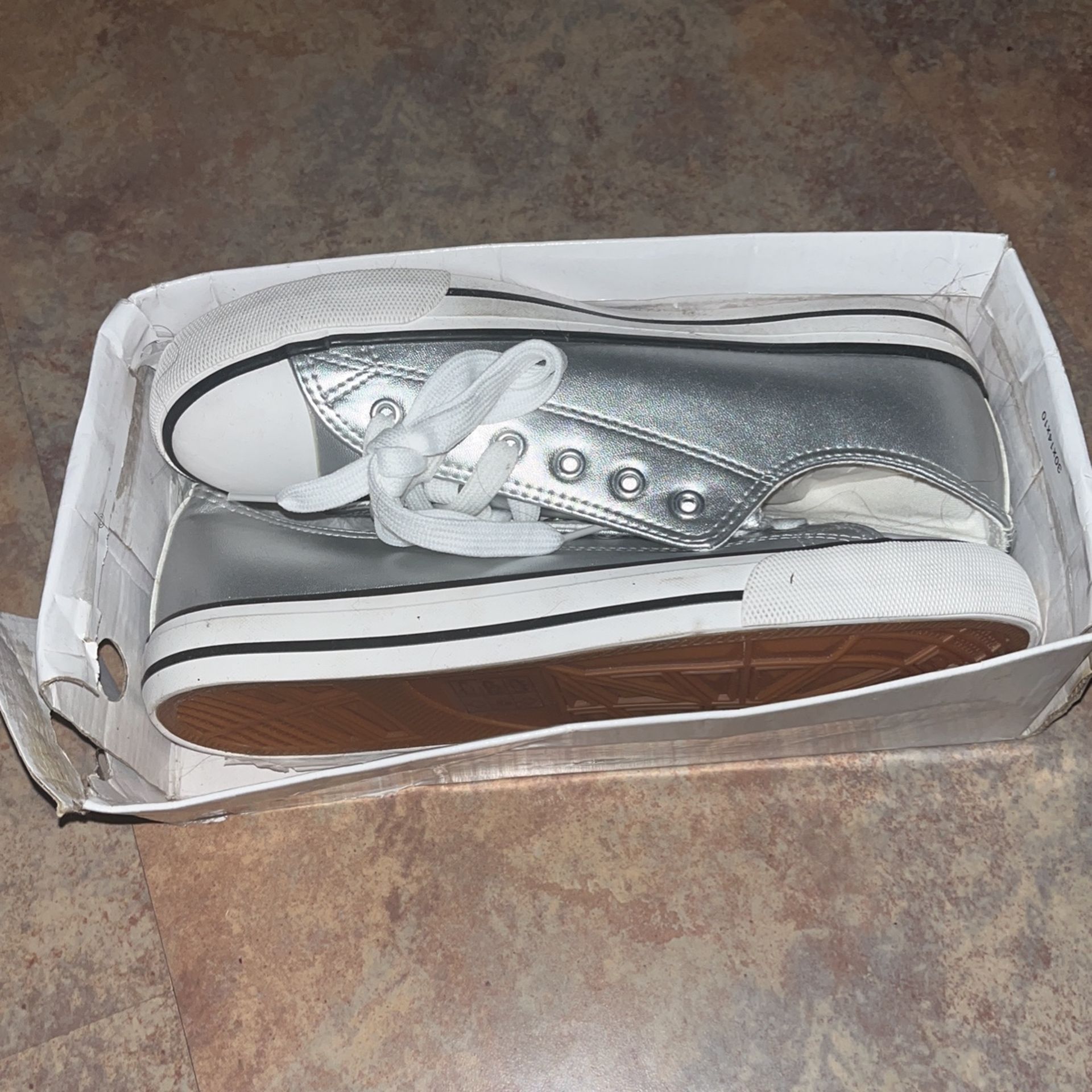 Silver Converse