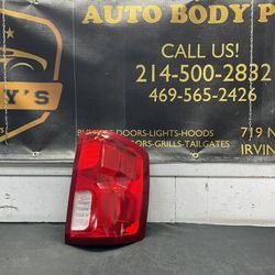 CHEVY SILVERADO 1500 RH TAILLIGHT 2014-2018 oem