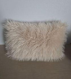 Pillow Kirkland's