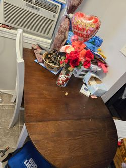 Small kitchen table $40 OBO