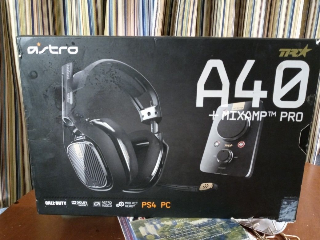 ASTRO A40 TR - Gaming Headset + MixAmp Pro TR - PS4