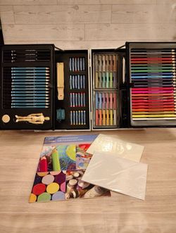 Drawing art set with metal case
