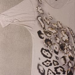 Women's Miss Me Size XSMALL Shirt With Leopard Spots Jewlery 