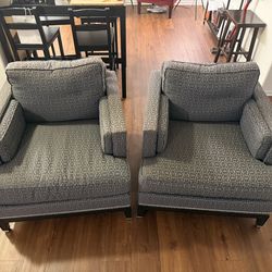 Michael Weiss Accent Chairs (Set of 2) – High Quality & Comfortable (Couch / Sofa)