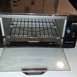 MAGIC CHEF TOASTER OVEN 