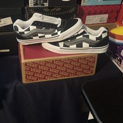 Vans Knu School 