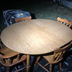 Kitchen Table & 4 Chairs