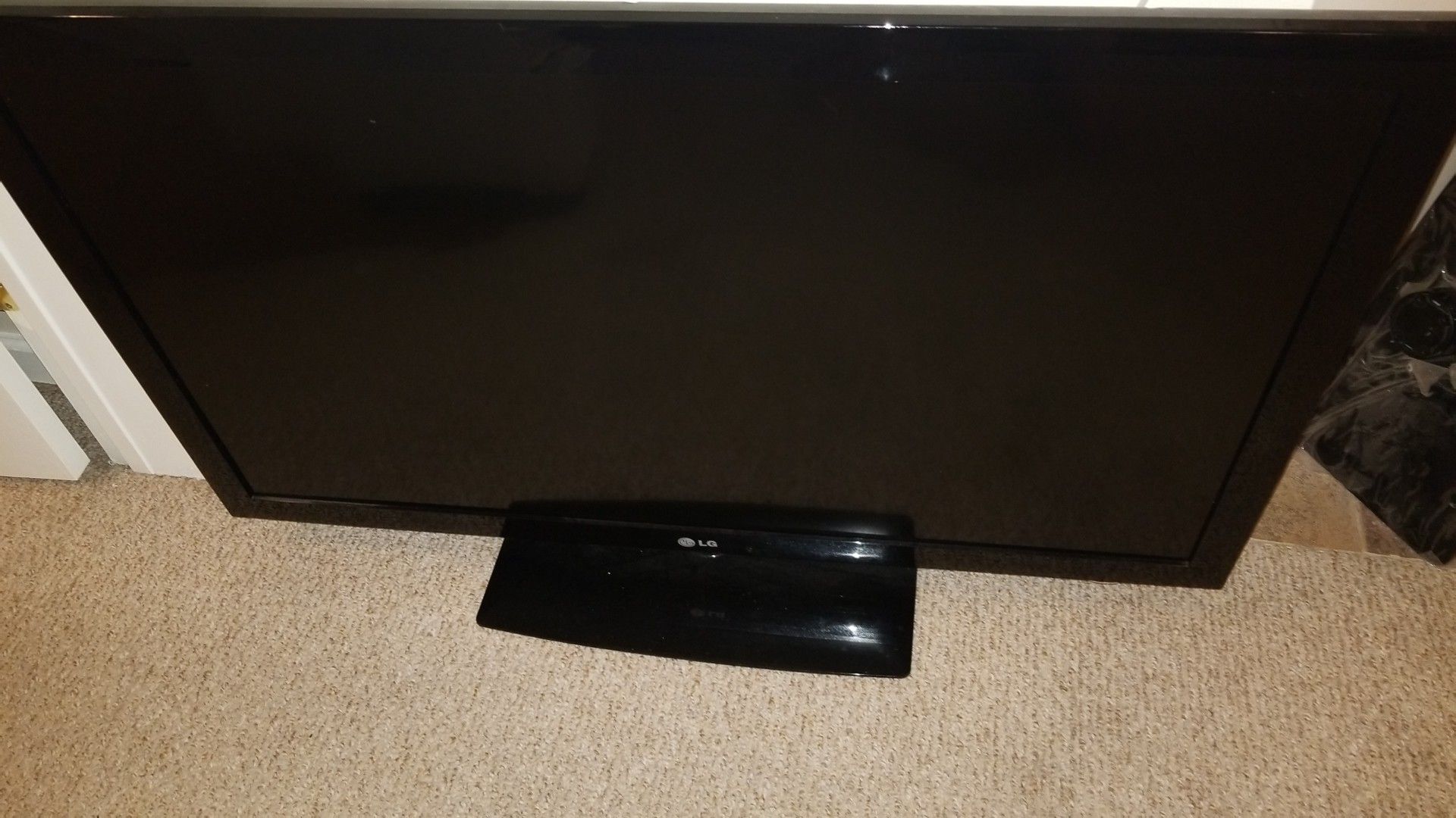 LG 47" TV