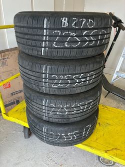225/55/17 great art of Nexen 80% tread left