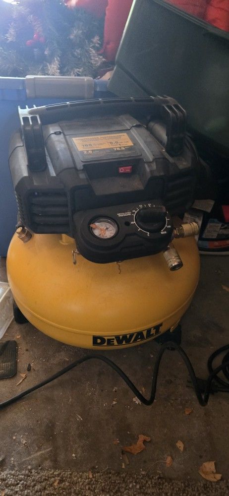 Pancake air compressor