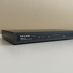 TP-LINK® SafeStream Gigabit Broadband VPN Router TL-R600VPN 