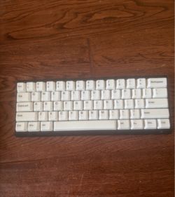 Razor huntsman mini with ceramic keycaps