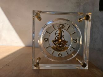 Vintage Lucite Seiko Quartz Skeleton Mantel Clock