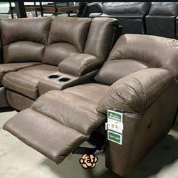 Ashley Canyon Reclining Sectional Sofa Finance and Delivery Available Tambo
