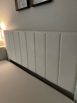 Sturdy Wooden Bed Queen Frame